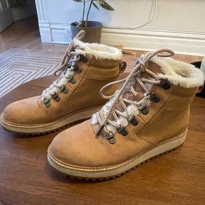TOMS Mojave Woman’s Winter Boots Size 6